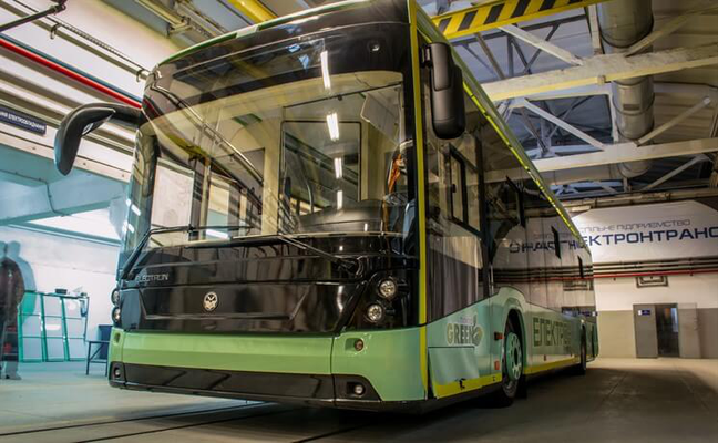 Во Львове показали первый отечественный электробус